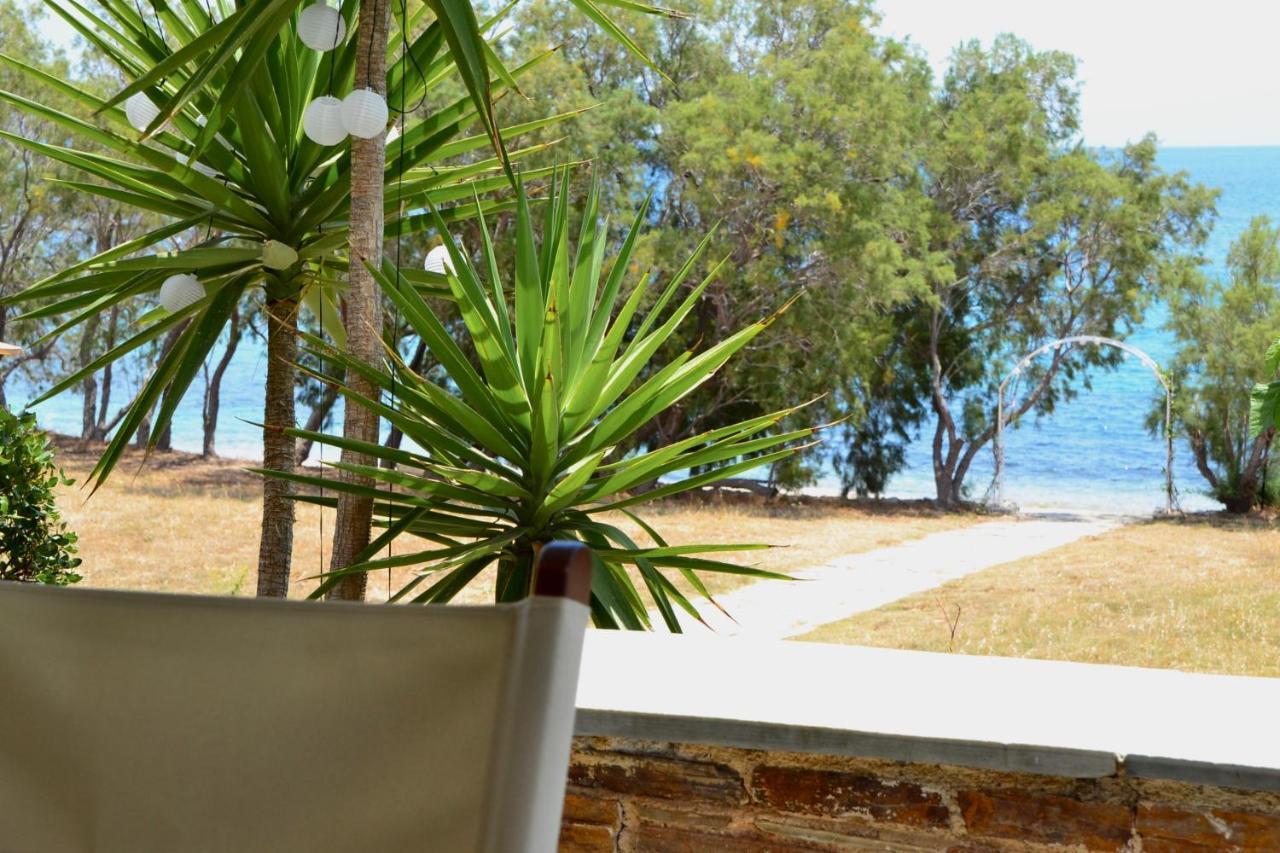 Beach House Set In A Beautiful Bay Karystos  Buitenkant foto